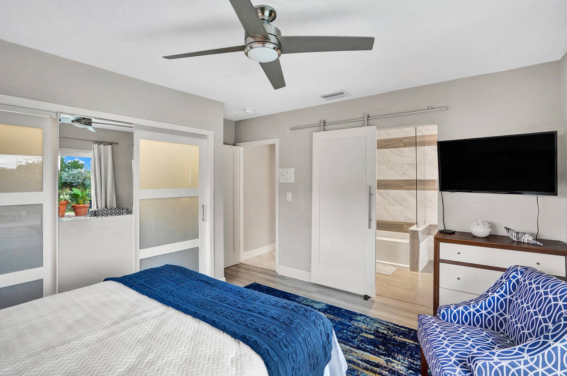 1236 NE 18TH Avenue, #B-C, Fort Lauderdale, FL 33304 DSC02194