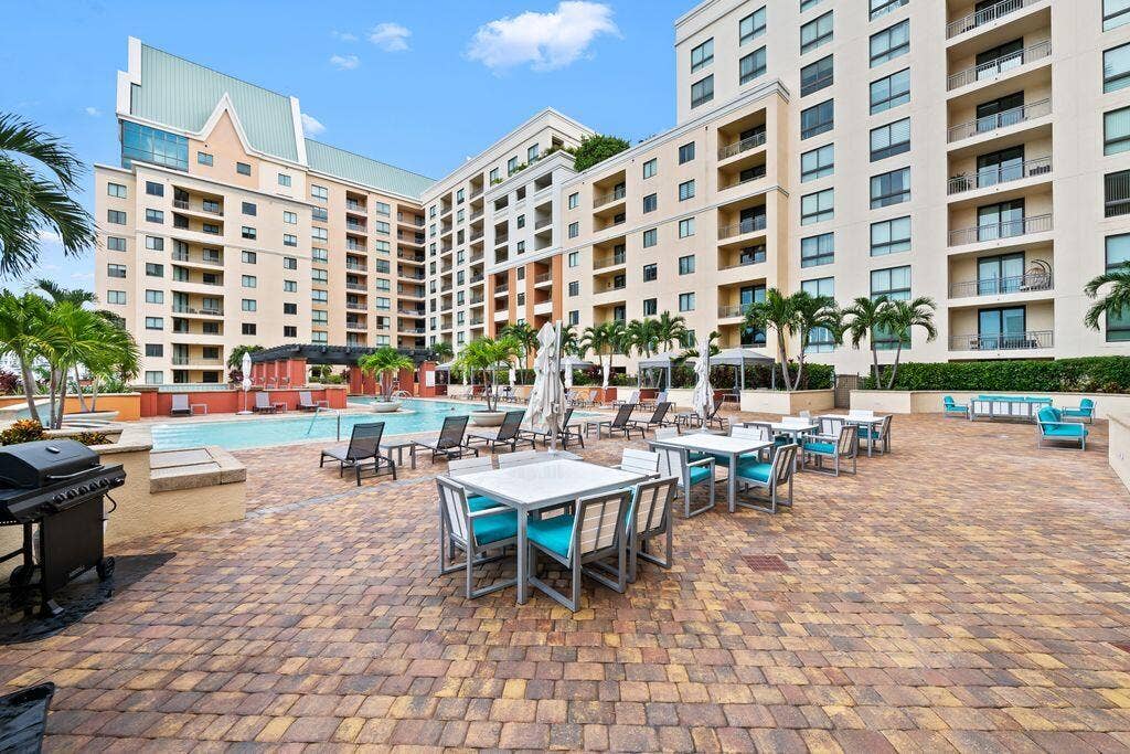100 N FEDERAL Highway, #1126, Fort Lauderdale, FL 33301 MjklNjQg