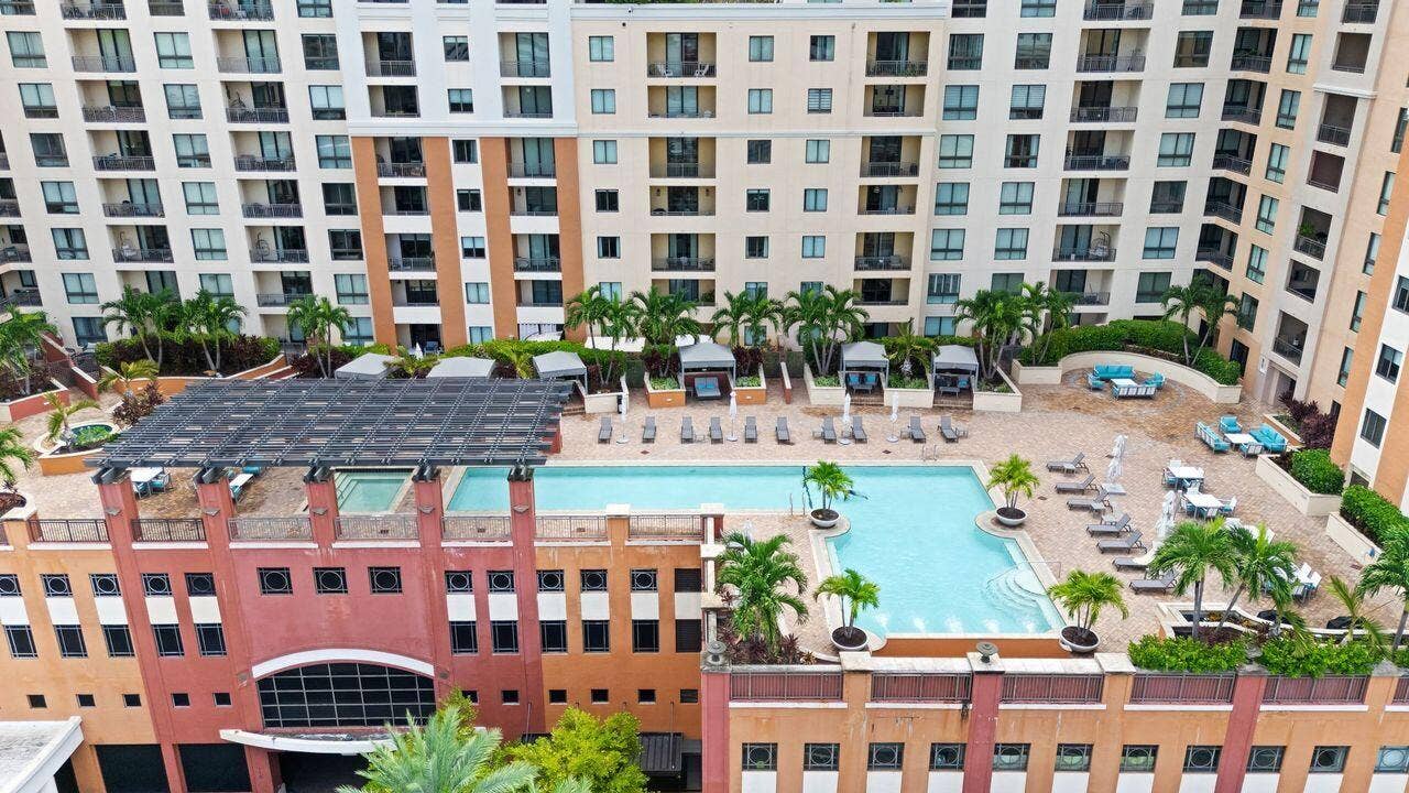 100 N FEDERAL Highway, #1126, Fort Lauderdale, FL 33301 JCEW1HaA