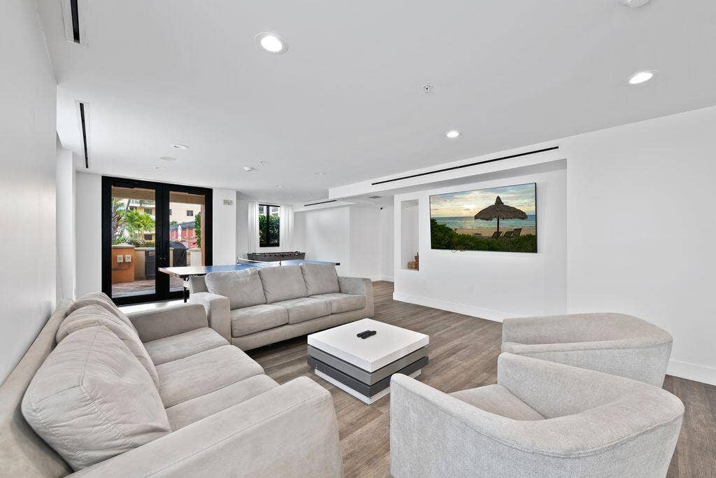 100 N FEDERAL Highway, #1126, Fort Lauderdale, FL 33301 2jBupFFg