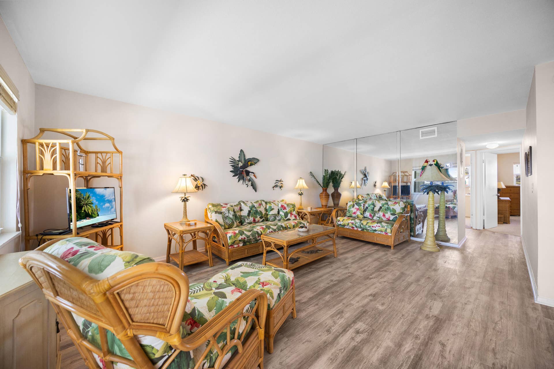 100 Shore Court, #104, North Palm Beach, FL 33408 8_453a8069