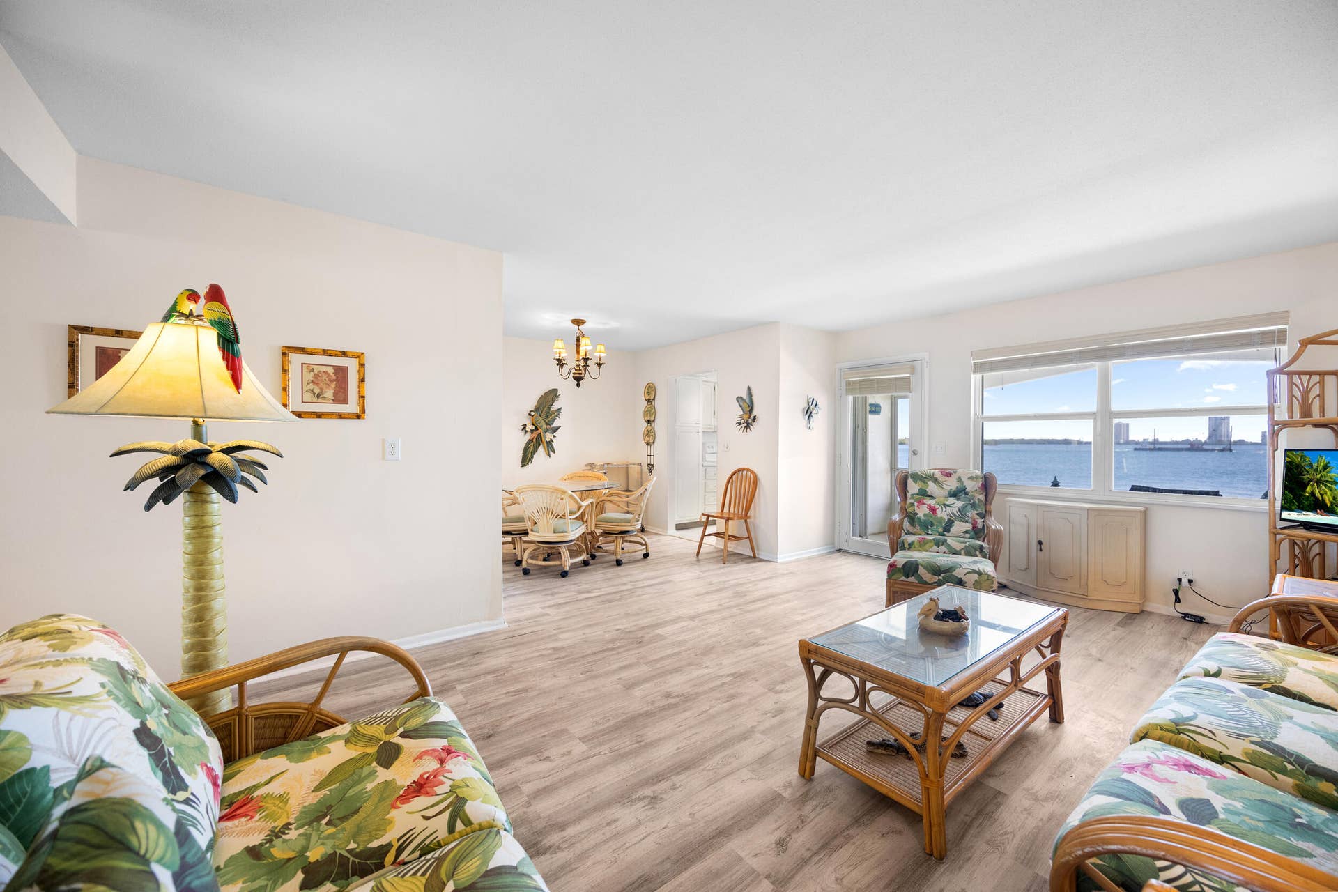 100 Shore Court, #104, North Palm Beach, FL 33408 9_453a8080