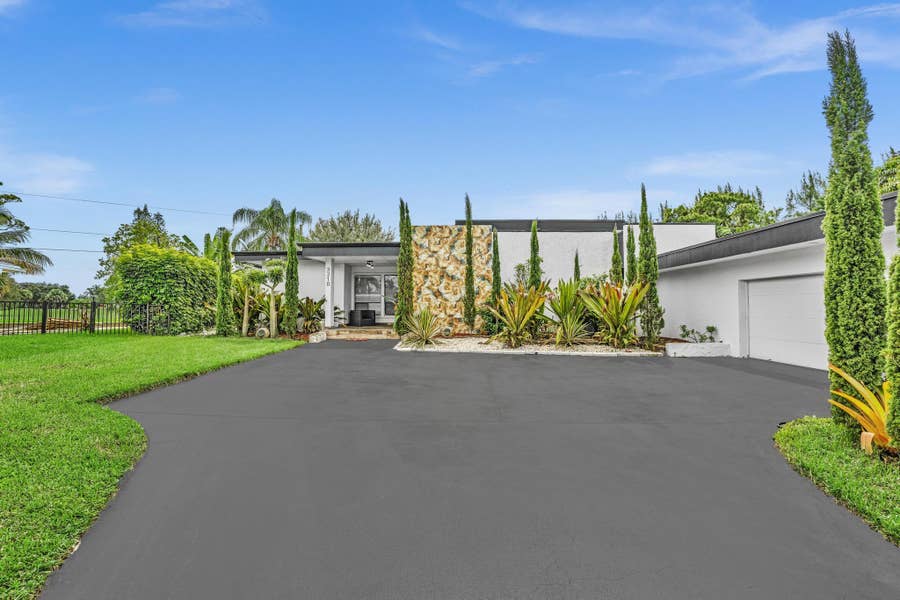 Property photo for 3210 Medinah Circle E, Lake Worth, FL