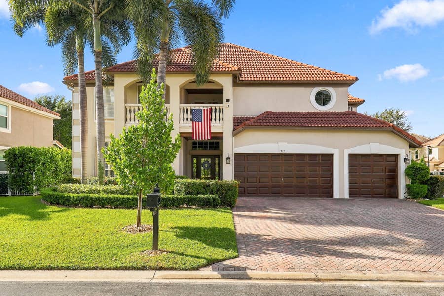 Property photo for 217 LONE PINE Drive, Palm Beach Gardens, FL