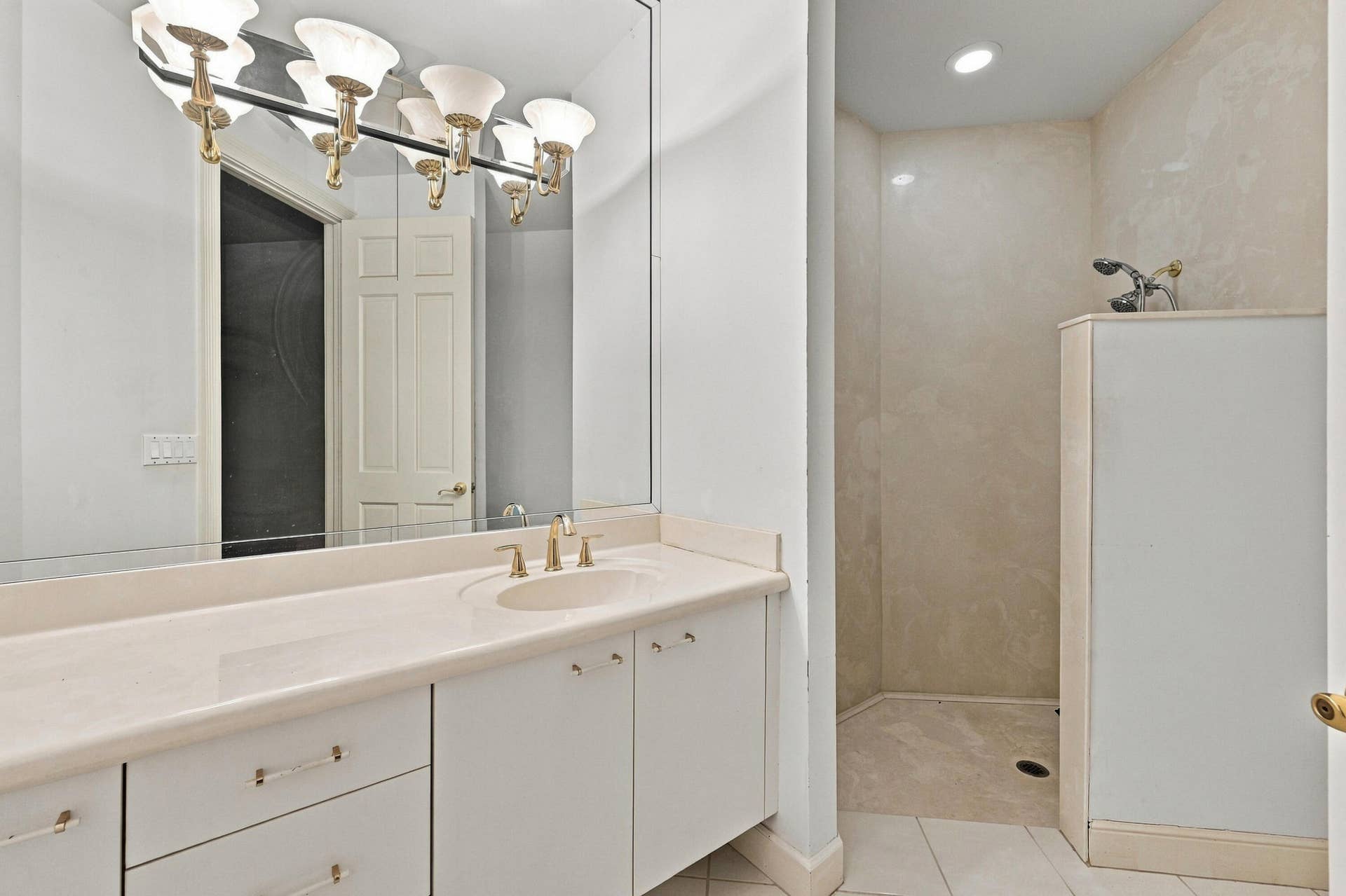 5386 NW 77th Terrace, Coral Springs, FL 33067 32_bathroom