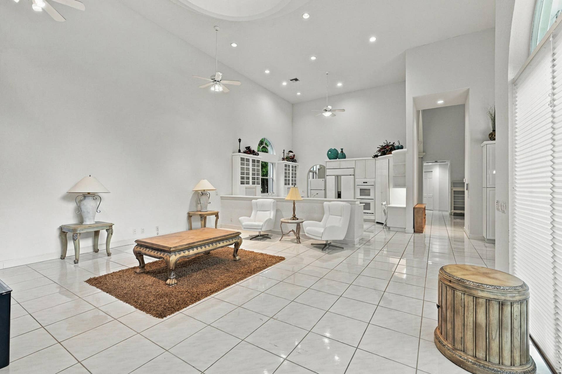 5386 NW 77th Terrace, Coral Springs, FL 33067 15_family room