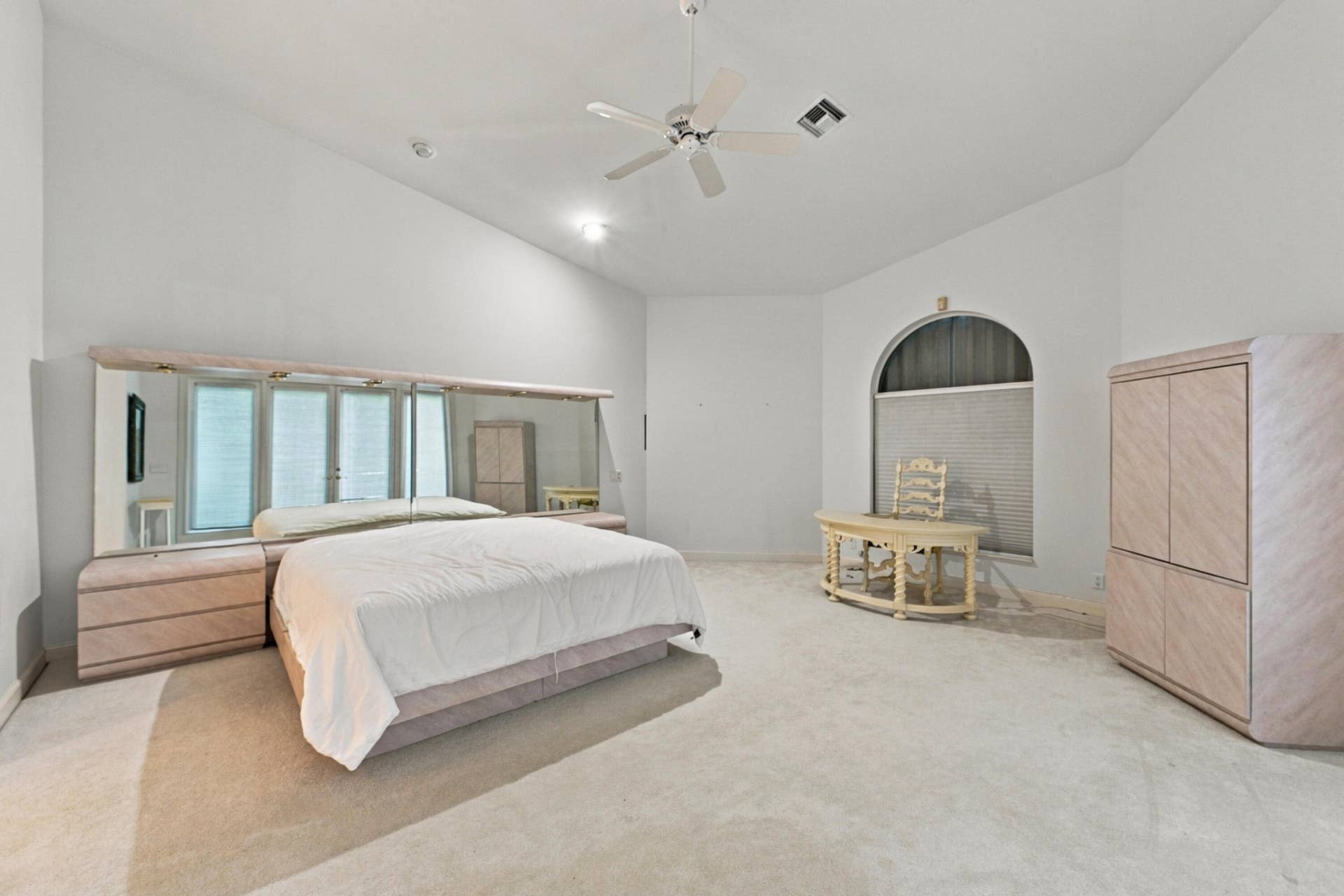 5386 NW 77th Terrace, Coral Springs, FL 33067 19_primary bedroom