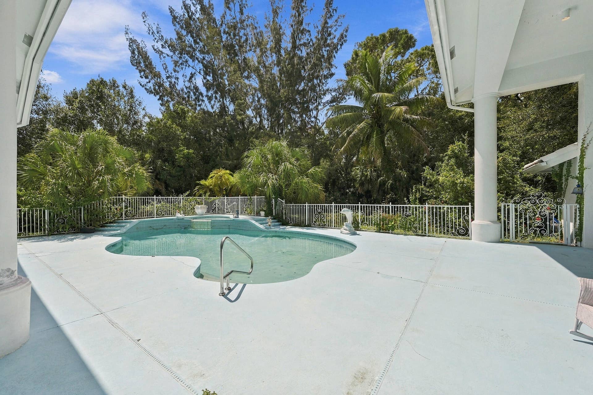 5386 NW 77th Terrace, Coral Springs, FL 33067 37_pool