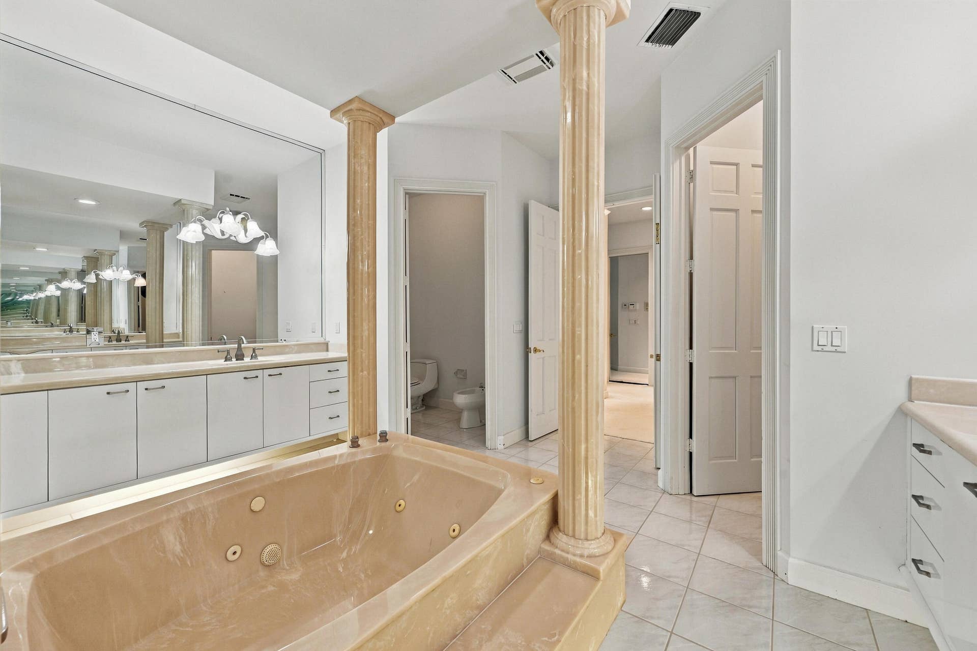 5386 NW 77th Terrace, Coral Springs, FL 33067 28_primary bathroom