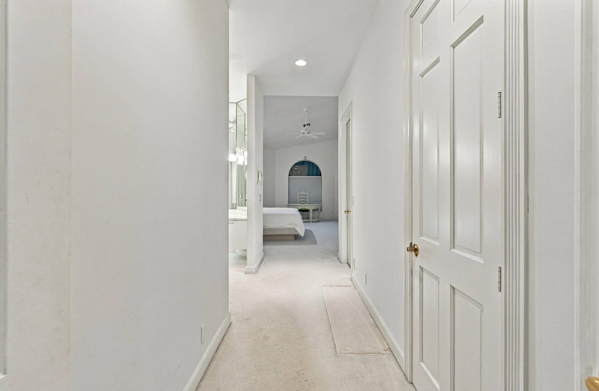 5386 NW 77th Terrace, Coral Springs, FL 33067 21_hallway