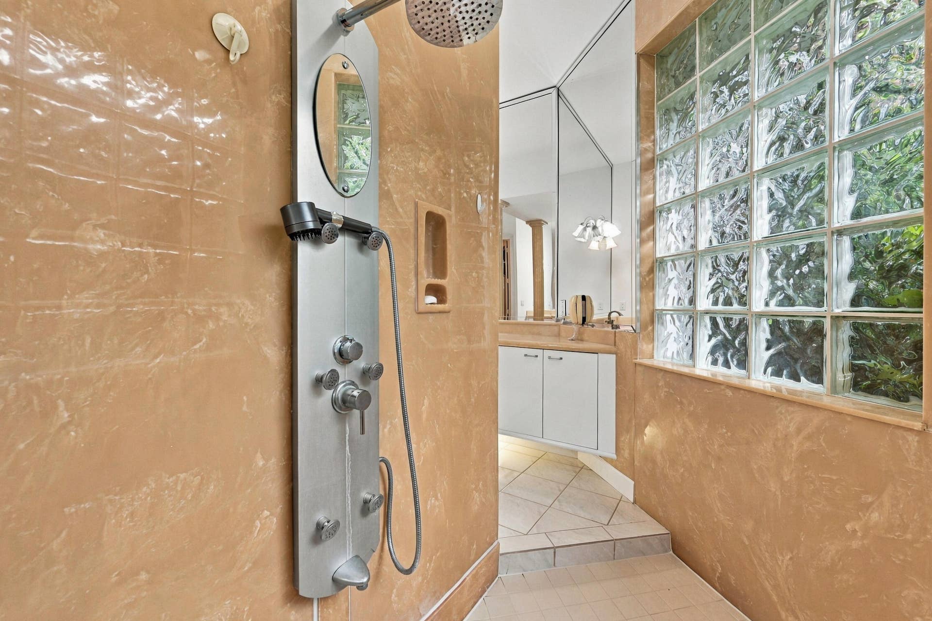 5386 NW 77th Terrace, Coral Springs, FL 33067 27_primary bathroom