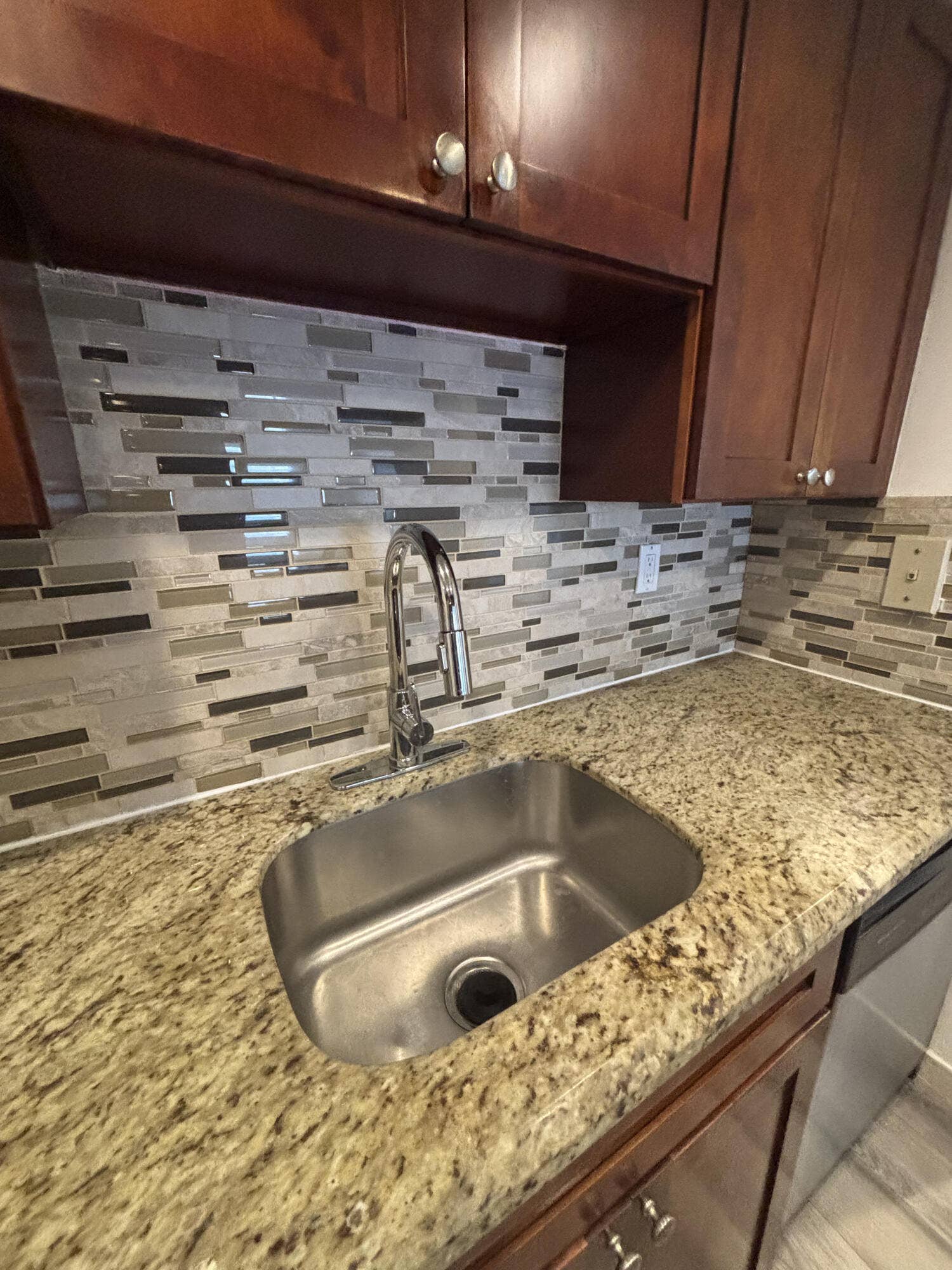 220 Lakeview Drive, #103, Weston, FL 33326 IMG_7271 2