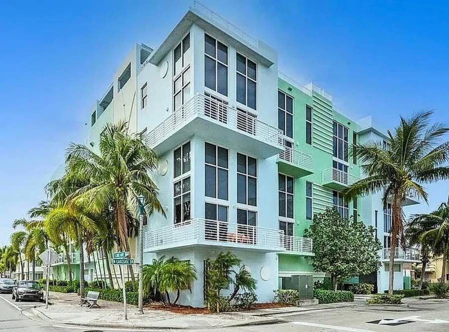 Property photo for 108 Lake Avenue, #401, FL