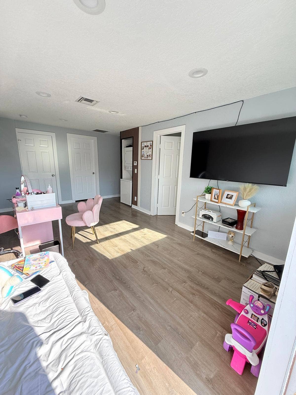 2251 NW 4TH Street, #1-2, Pompano Beach, FL 33069 Main area