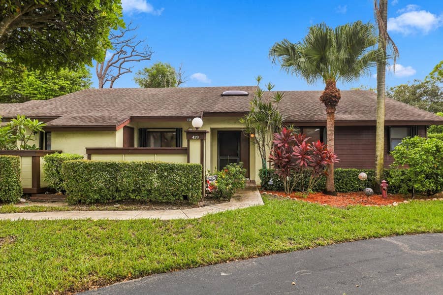 Property photo for 459 KNOLLWOOD Court, #459, Royal Palm Beach, FL