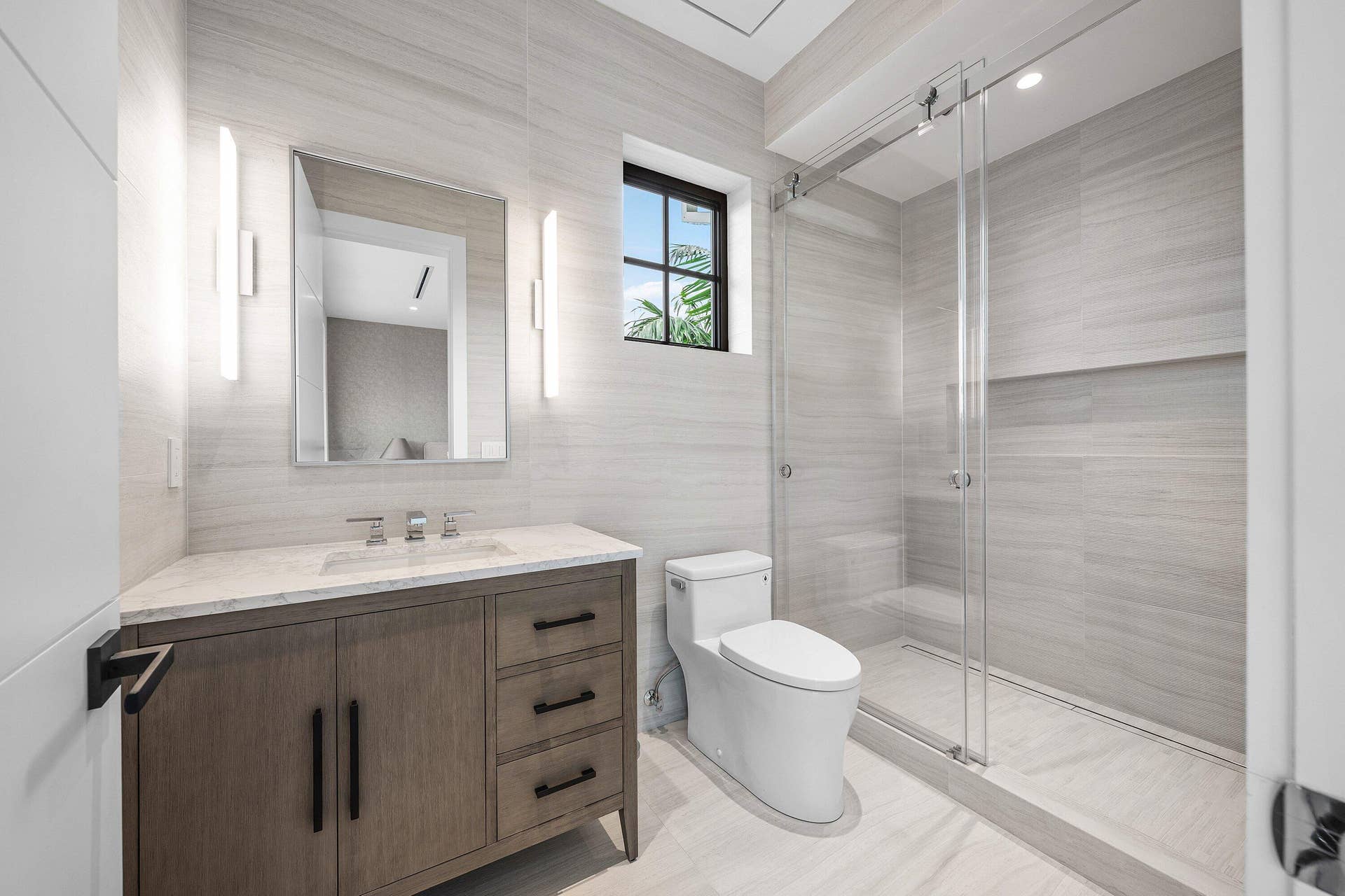 145 ALHAMBRA Place, West Palm Beach, FL 33405 049-145AlhambraPlace-WestPalmBeach-FL-33