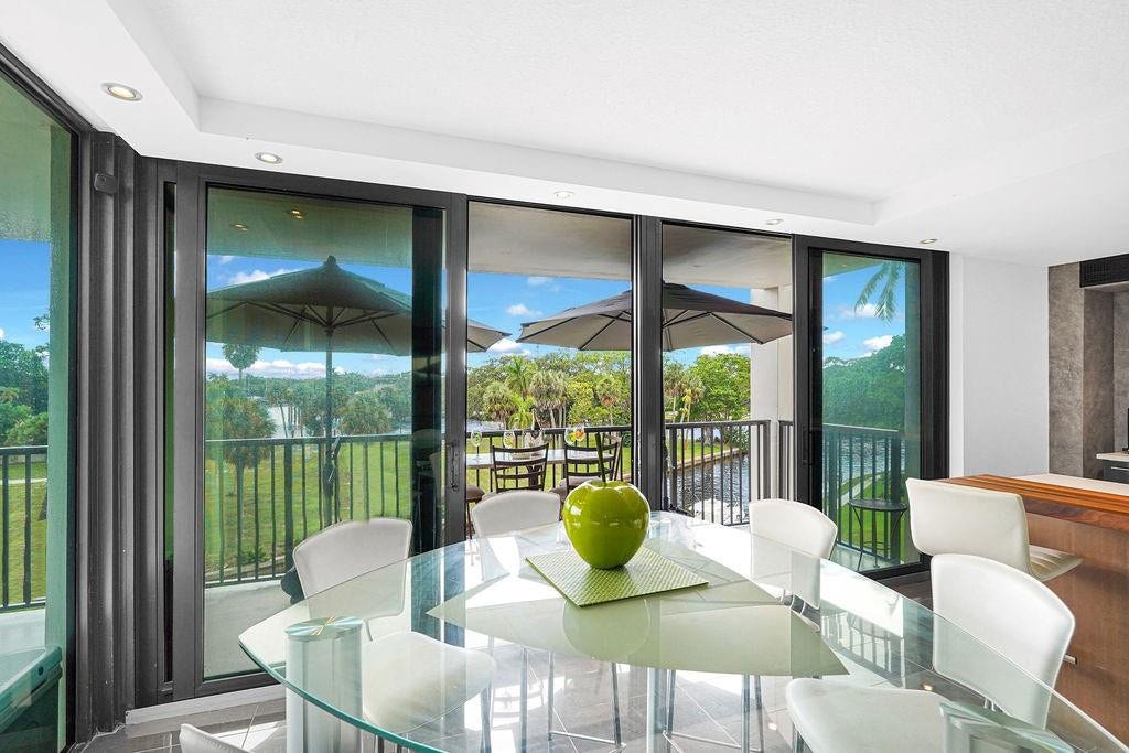 1350 River Reach Drive, #417, Fort Lauderdale, FL 33315 Dining area with sliding glass doors to balcony