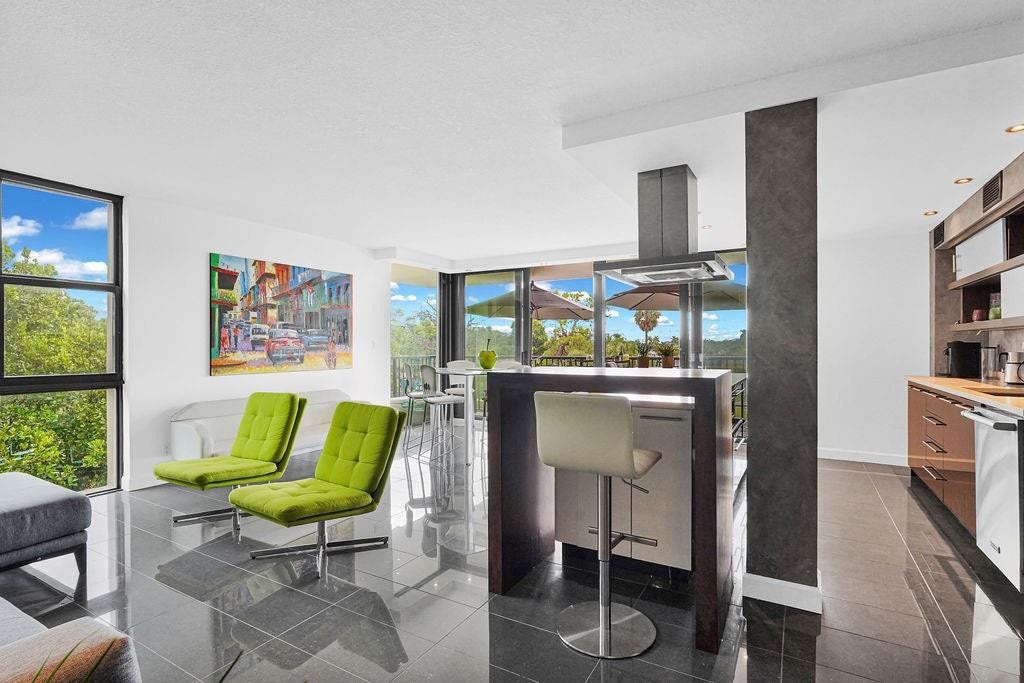 1350 River Reach Drive, #417, Fort Lauderdale, FL 33315 Open kitchen and breakfast bar