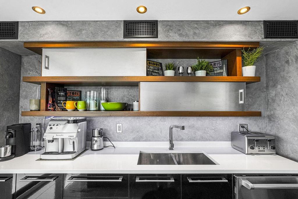 1350 River Reach Drive, #417, Fort Lauderdale, FL 33315 Dramatic contrasting finishes