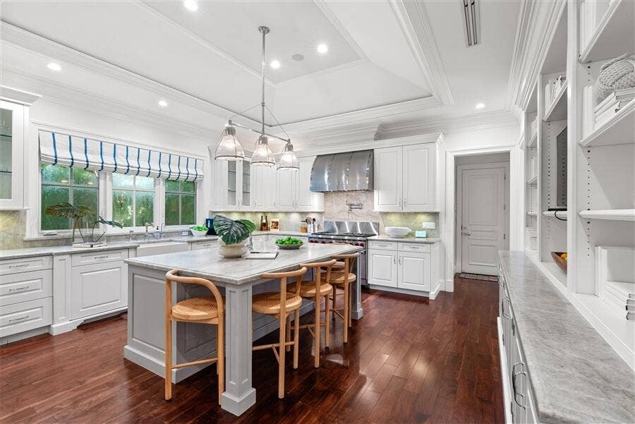11 Country Road E, Boynton Beach, FL 33436 dash_KITCHEN_ANGLE_LEFT