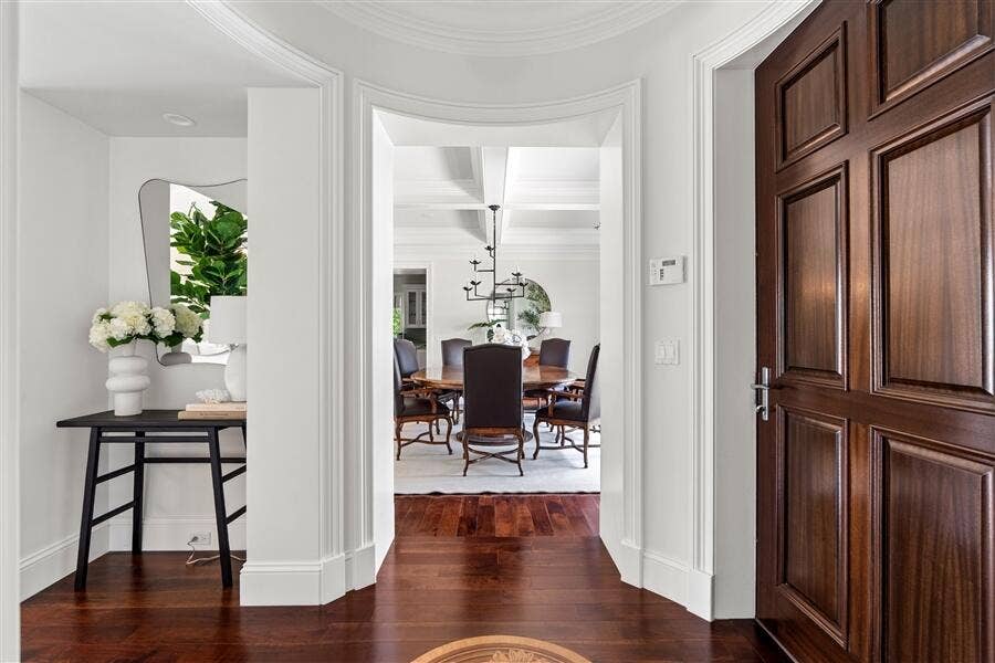 11 Country Road E, Boynton Beach, FL 33436 dash_FOYER_STRAIGHT_RIGHT