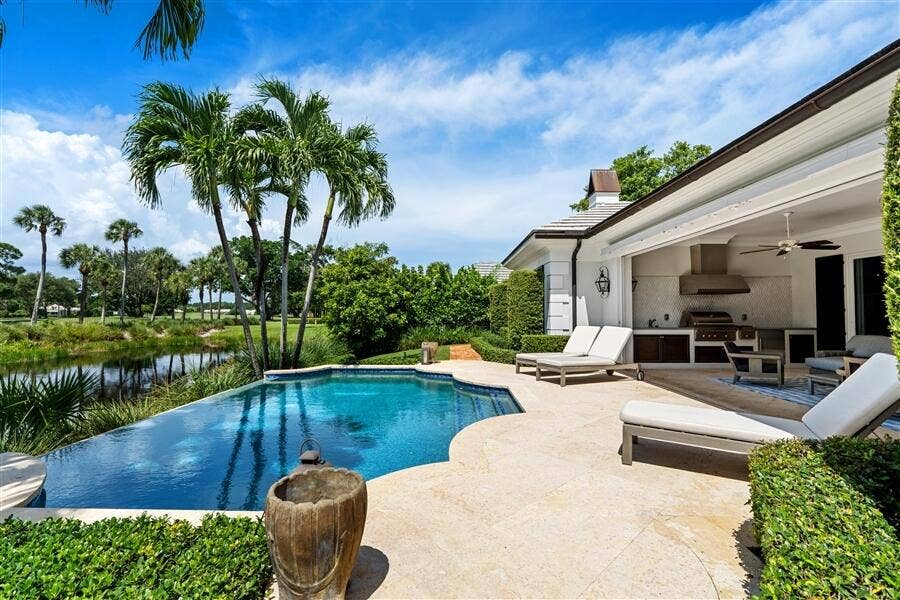 11 Country Road E, Boynton Beach, FL 33436 dash_POOL_STRAIGHT_RIGHT