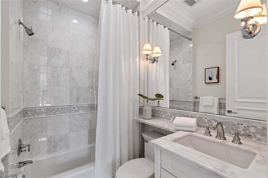 11 Country Road E, Boynton Beach, FL 33436 dash_BATHROOM_1