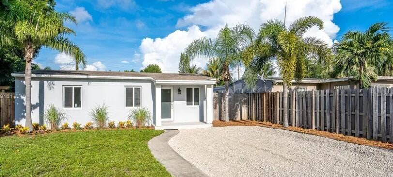 1413 NW 5th Avenue, Fort Lauderdale, FL 33311 1413 front