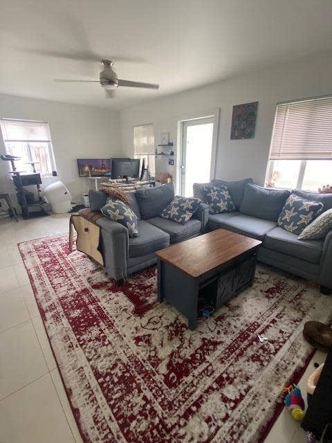 1413 NW 5th Avenue, Fort Lauderdale, FL 33311 1413 living space