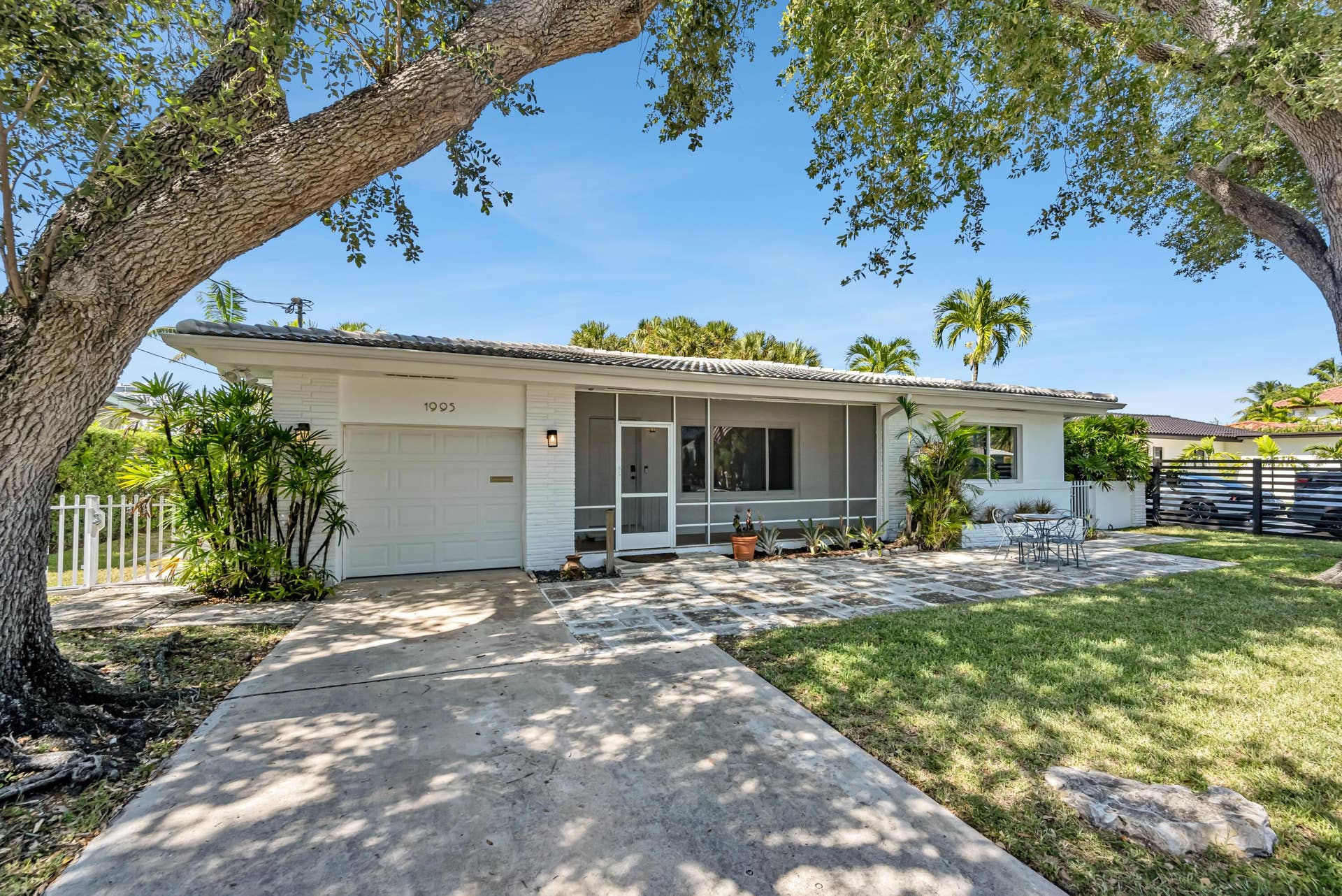 1995 Ixora Road, North Miami, FL 33181 1995 IXORA RD-1