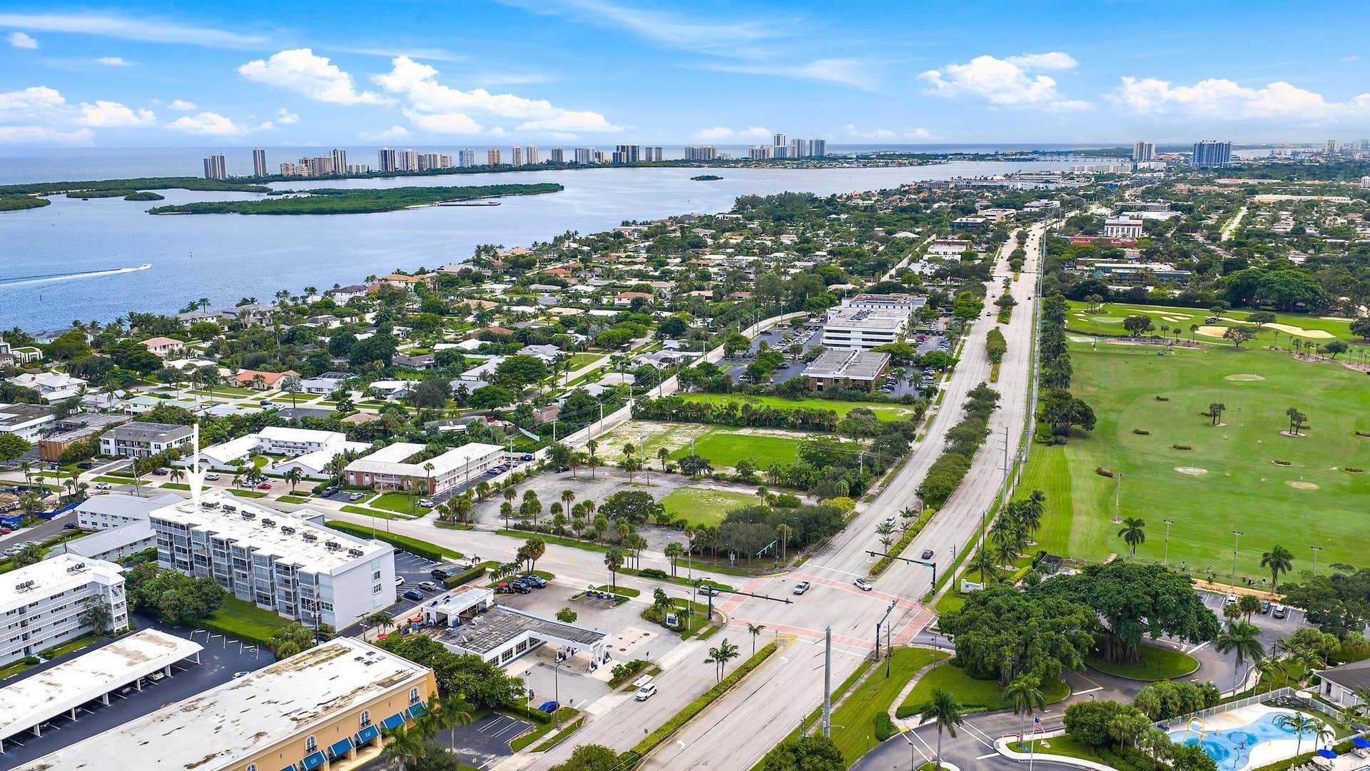 155 Yacht Club Drive, #207, North Palm Beach, FL 33408 Aerial to the South-North Palm Beach Country Club Amenities