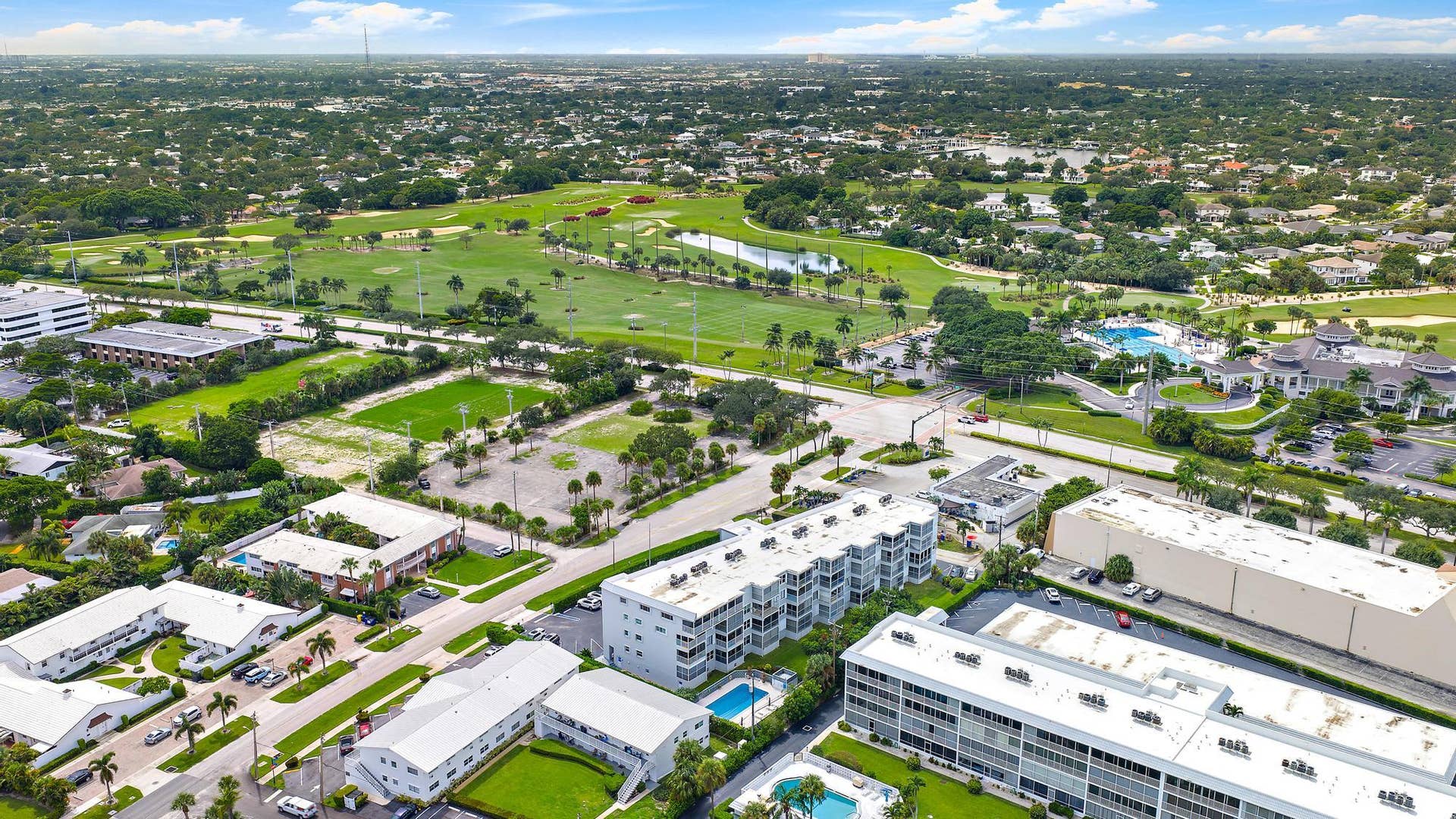 155 Yacht Club Drive, #207, North Palm Beach, FL 33408 Aerial to the Southwest-North Palm Beach Country Club Amenities