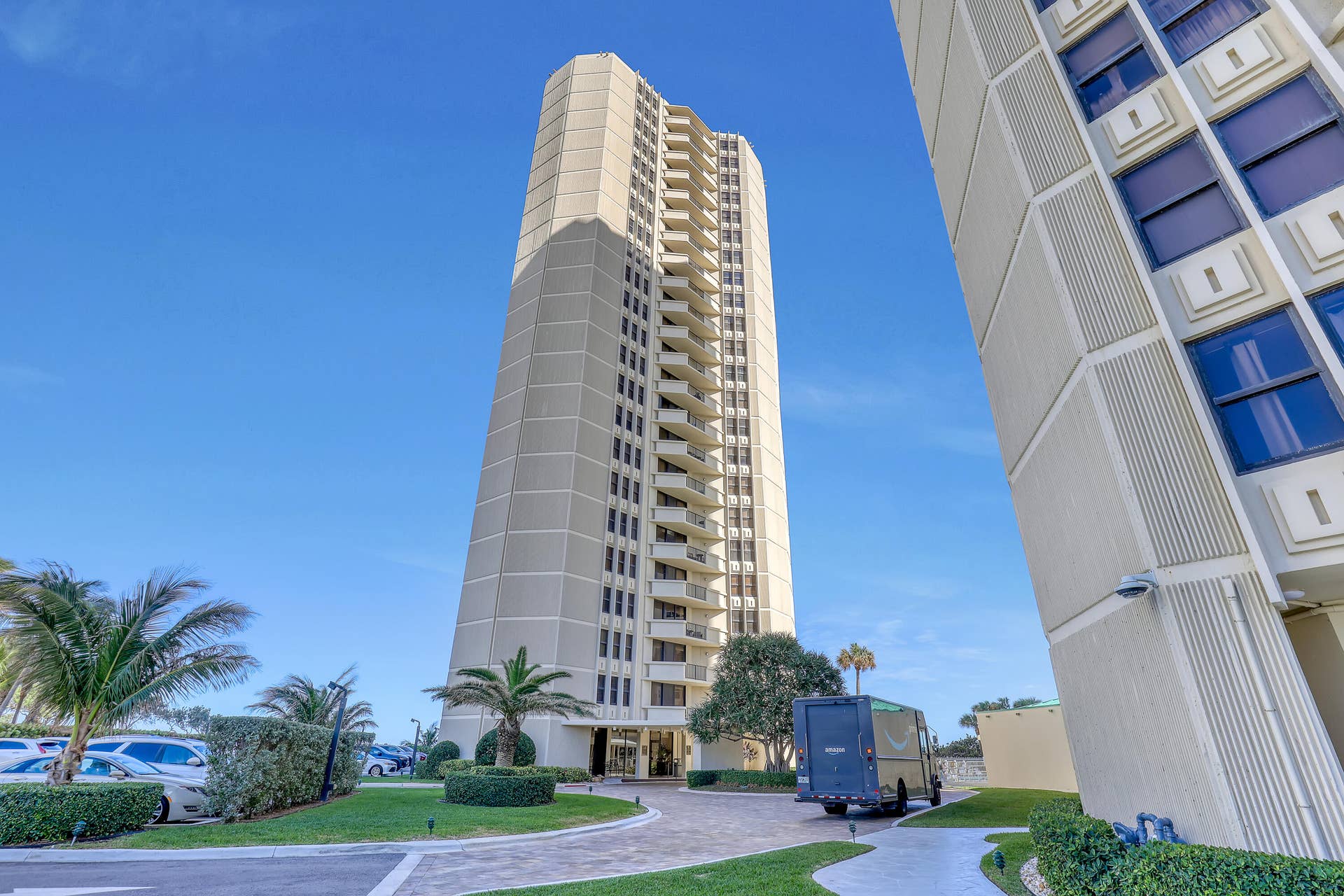 2800 N Ocean Drive, #A-22A, Riviera Beach, FL 33404 Building