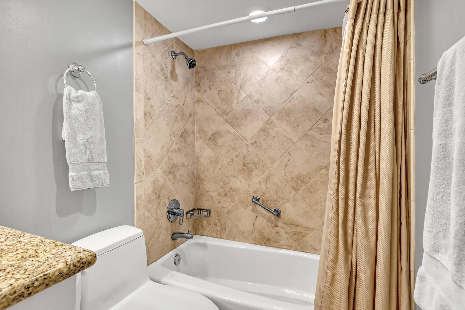 2800 N Ocean Drive, #A-22A, Riviera Beach, FL 33404 Primary Bathroom