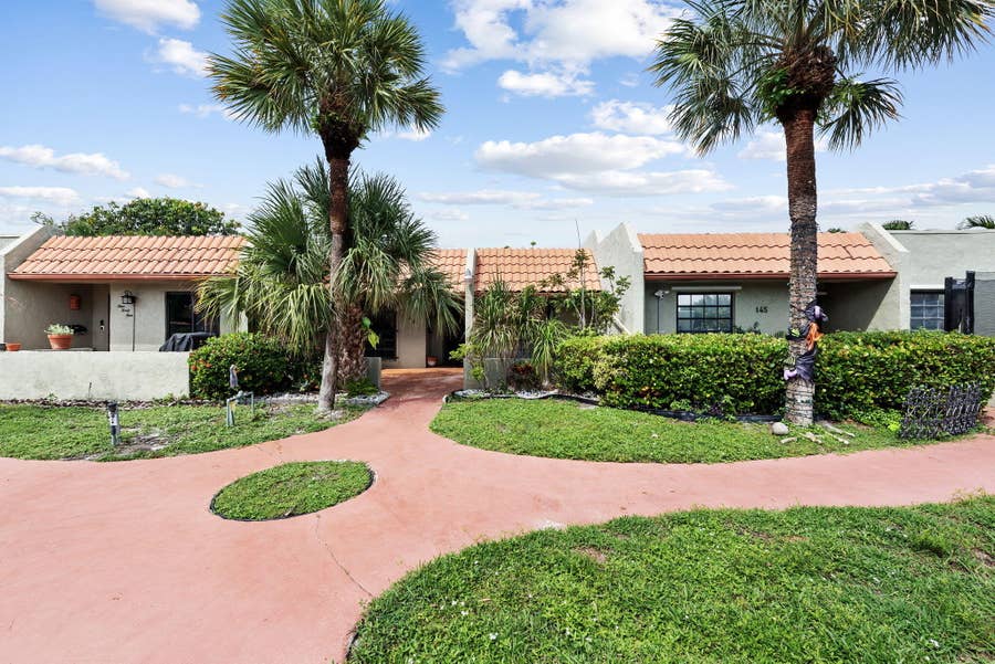 Property photo for 143 SE 7th Street, Deerfield Beach, FL