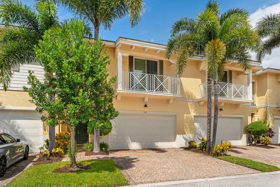 Property photo for 7217 Oxford Court, Palm Beach Gardens, FL