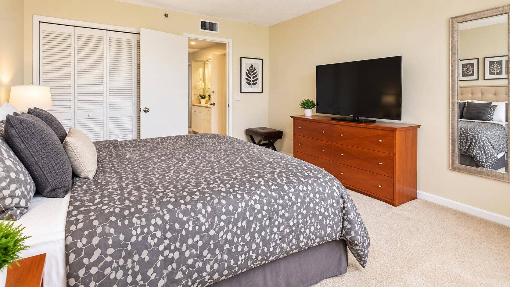 3510 OAKS Way, #408, Pompano Beach, FL 33069 Master Bedroom