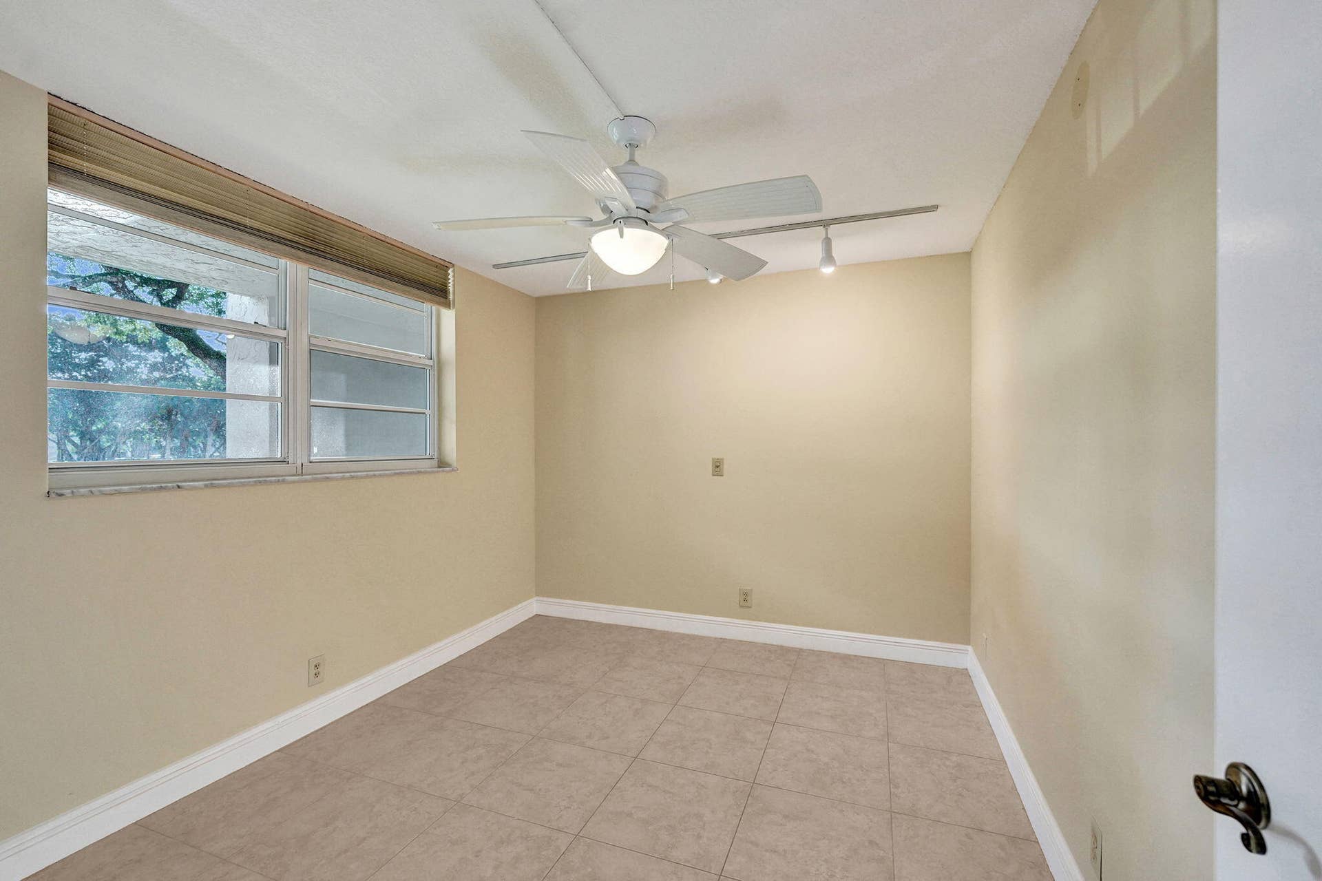 11-web-or-mls-DSC02949