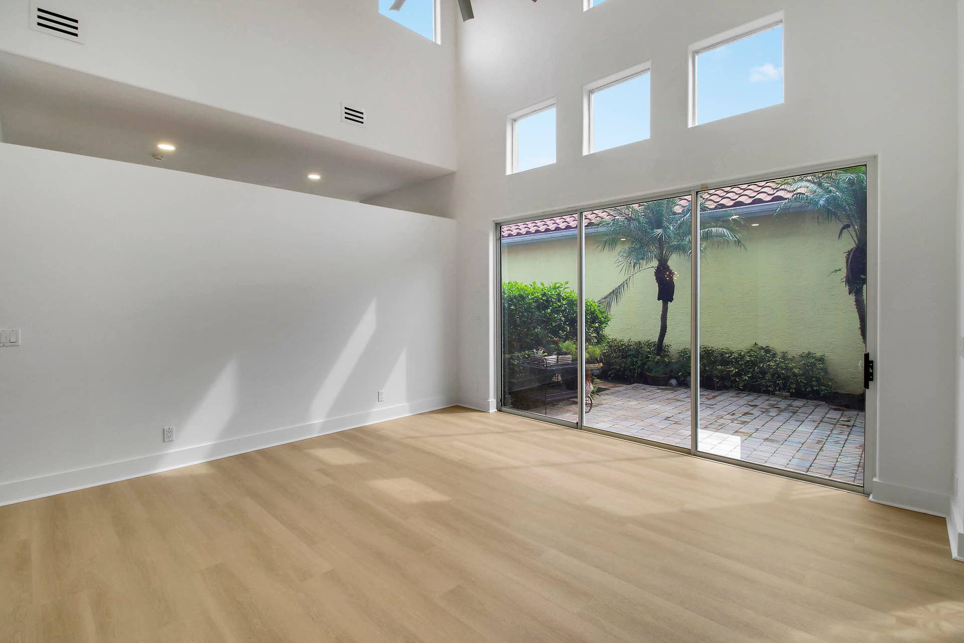 10375 OSPREY Trace, West Palm Beach, FL 33412 Family Room