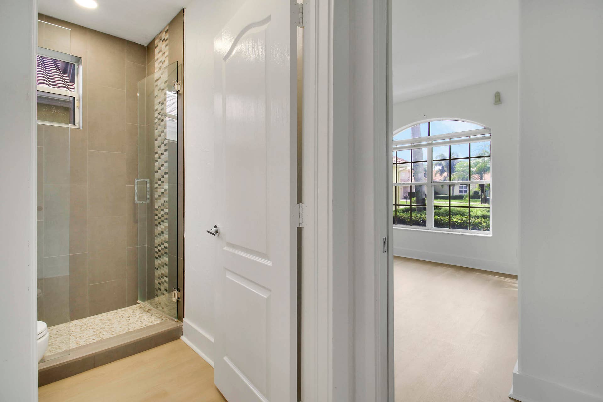10375 OSPREY Trace, West Palm Beach, FL 33412 1st floor Guest Bedroom and Bath
