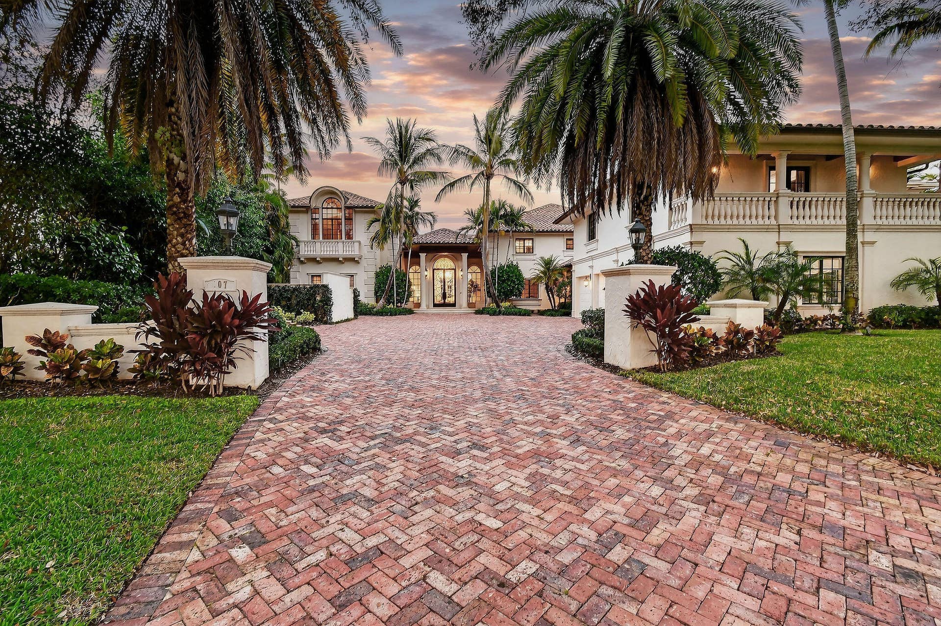 107 Schooner Lane, Jupiter, FL 33477 Front Exterior