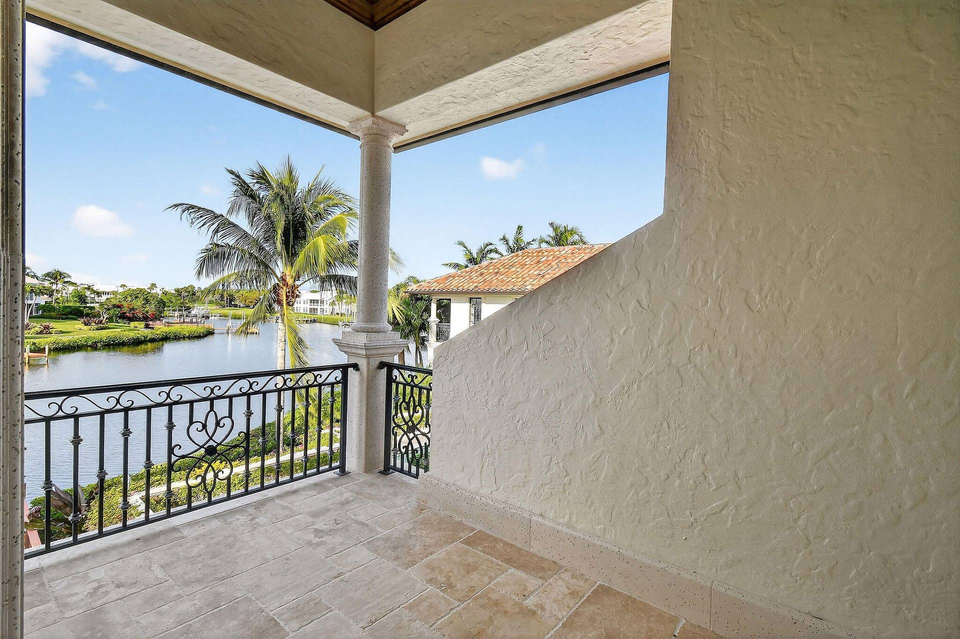 107 Schooner Lane, Jupiter, FL 33477 Primary Suite Balcony