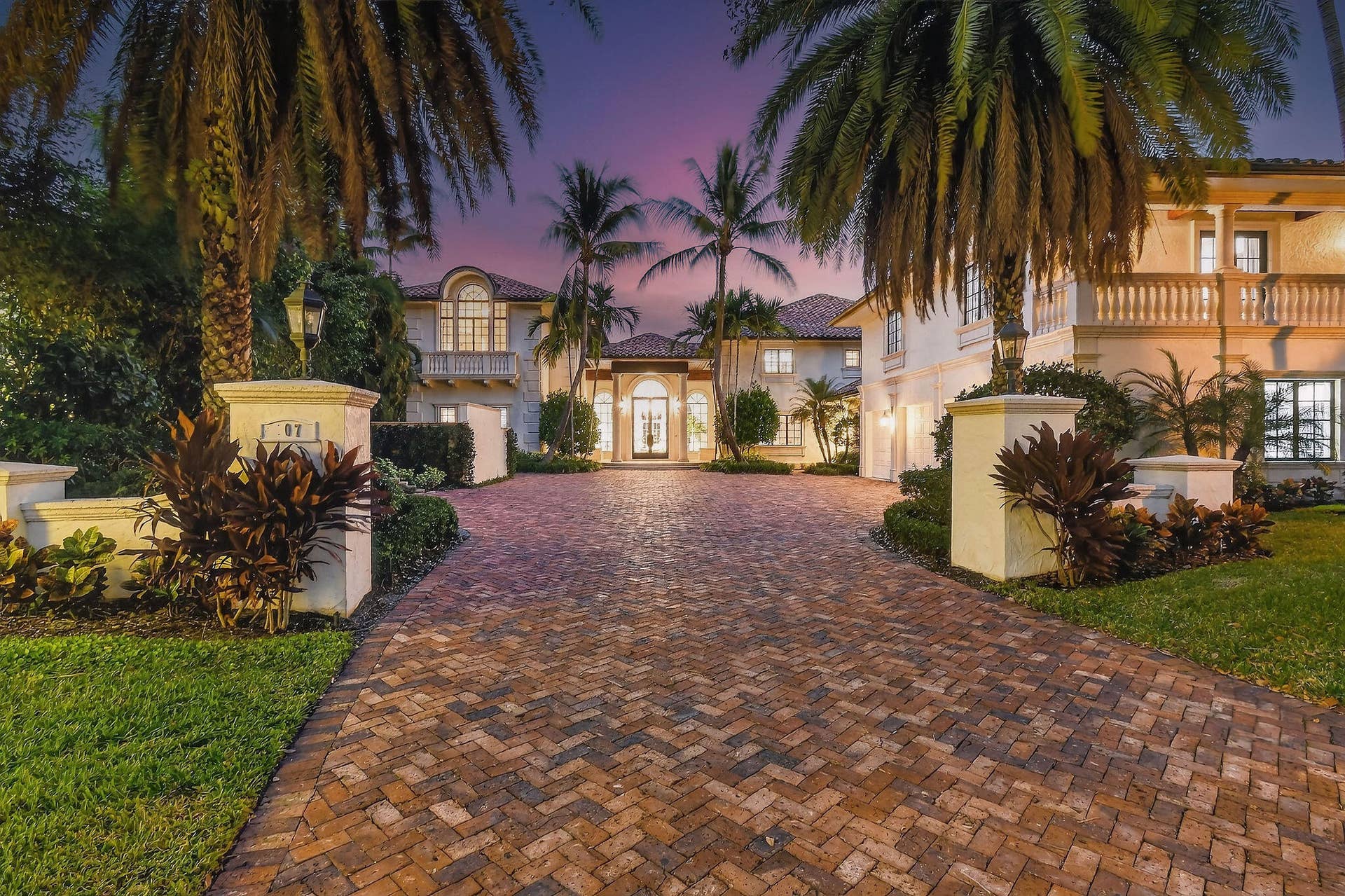 107 Schooner Lane, Jupiter, FL 33477 Front Exterior