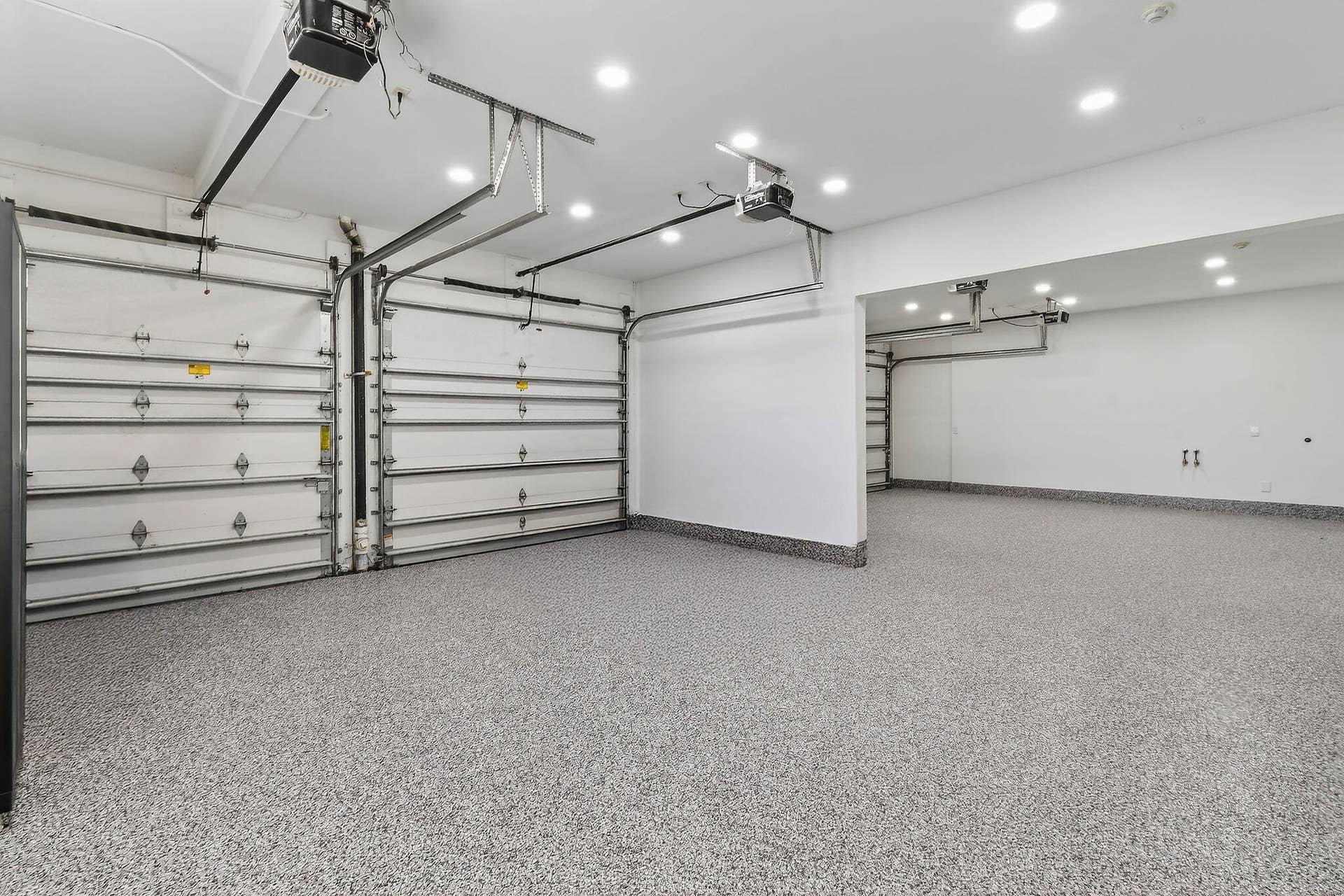 107 Schooner Lane, Jupiter, FL 33477 Garage