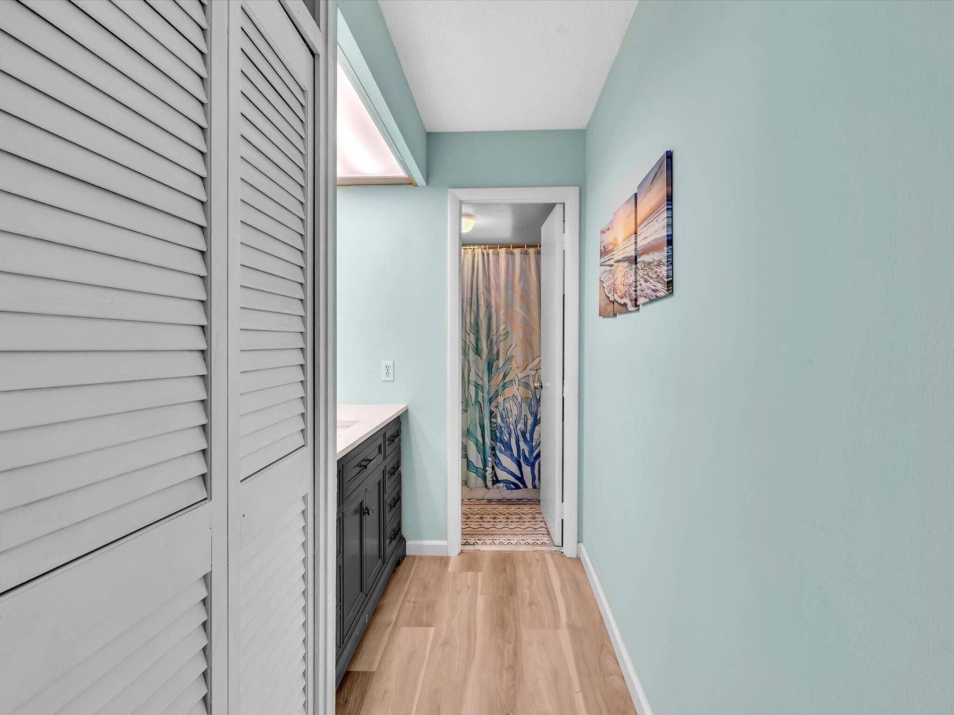 301 N Ocean Boulevard, #709, Pompano Beach, FL 33062 Ensuite bathroom