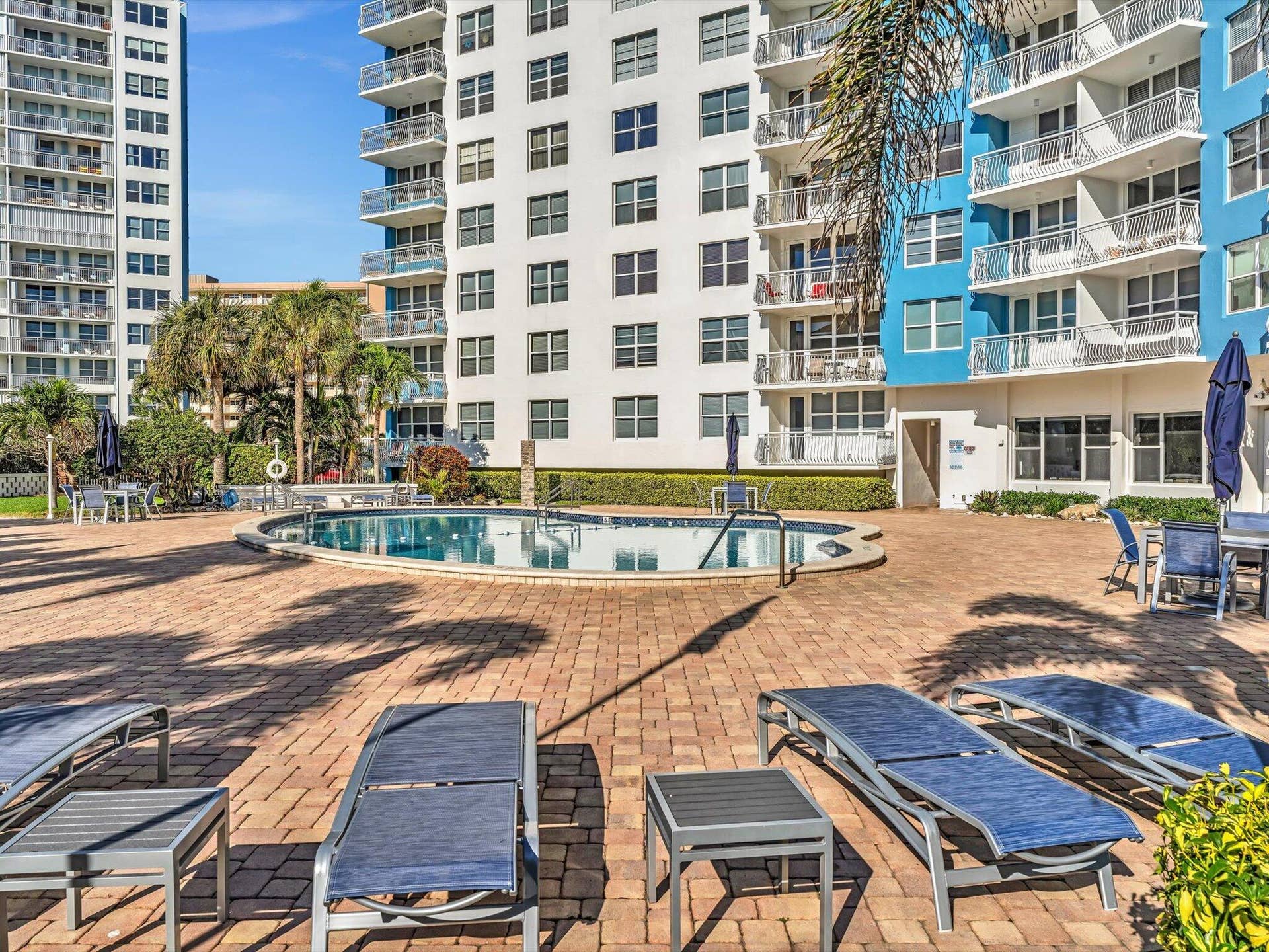 301 N Ocean Boulevard, #709, Pompano Beach, FL 33062 30-06-pool area accomodates multiple gro