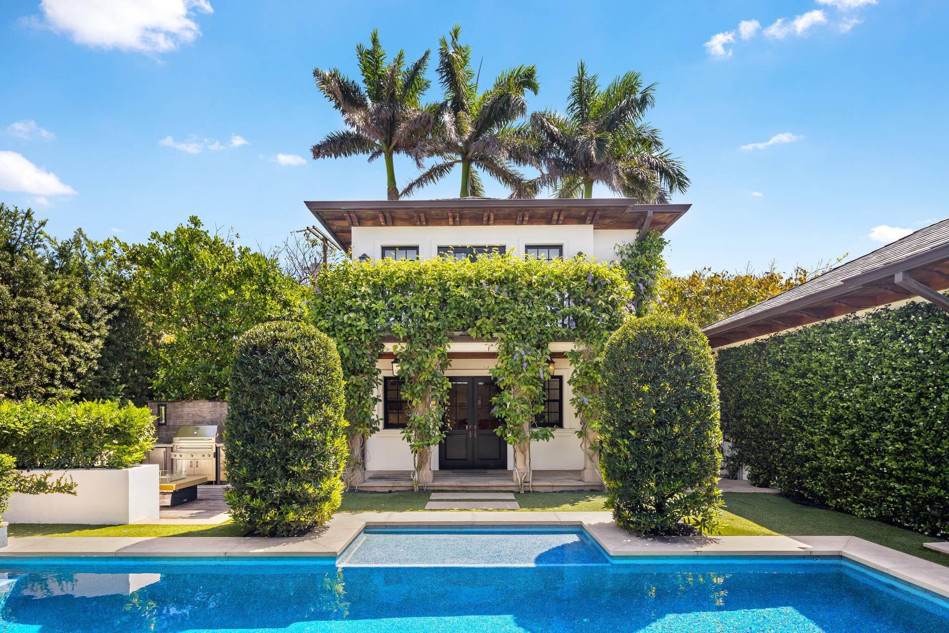 1053 N Lake Way, Palm Beach, FL 33480 Pool to Guest House