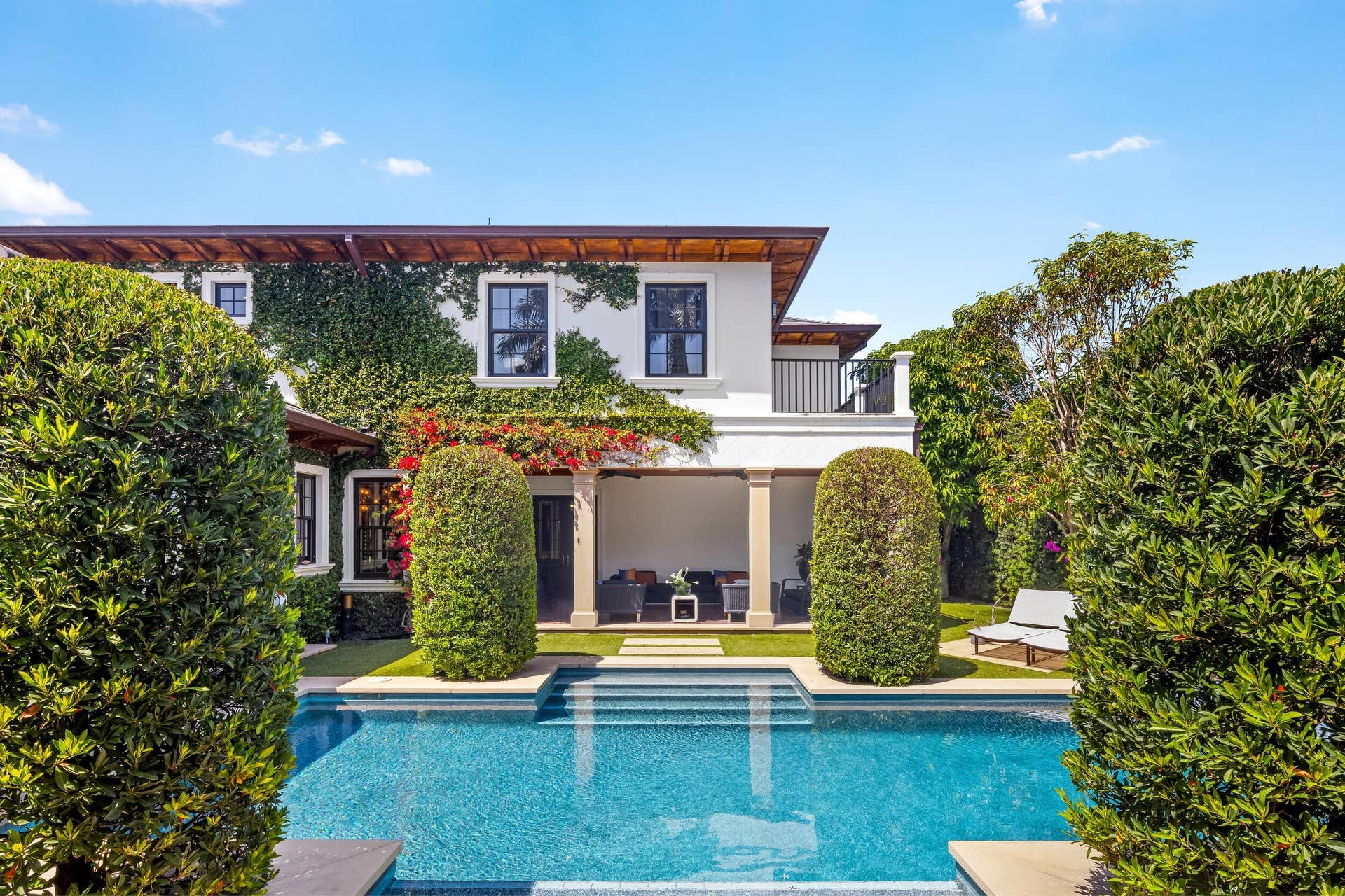 1053 N Lake Way, Palm Beach, FL 33480 Pool 2