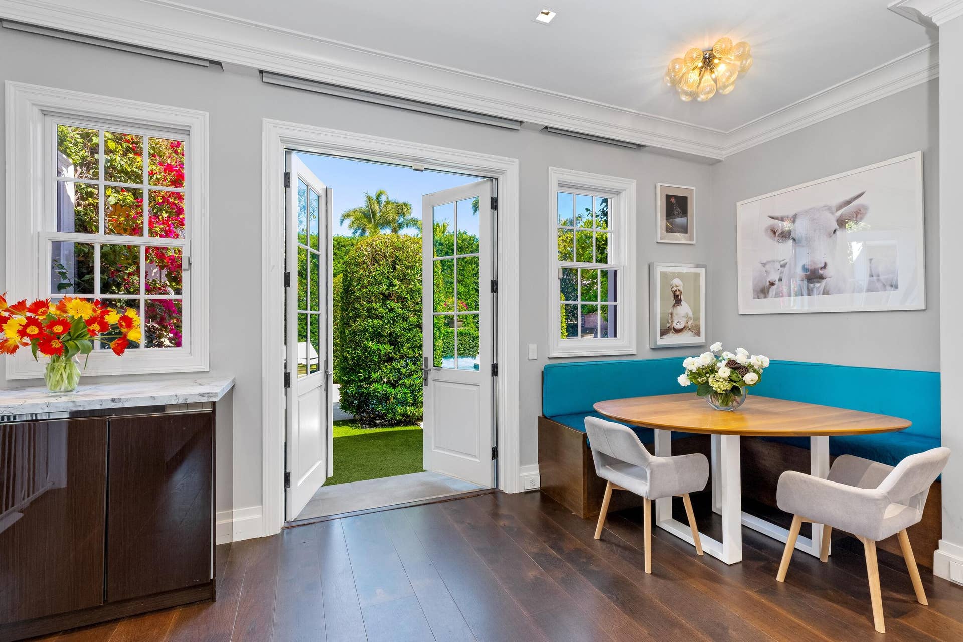 1053 N Lake Way, Palm Beach, FL 33480 Breakfast Area 1