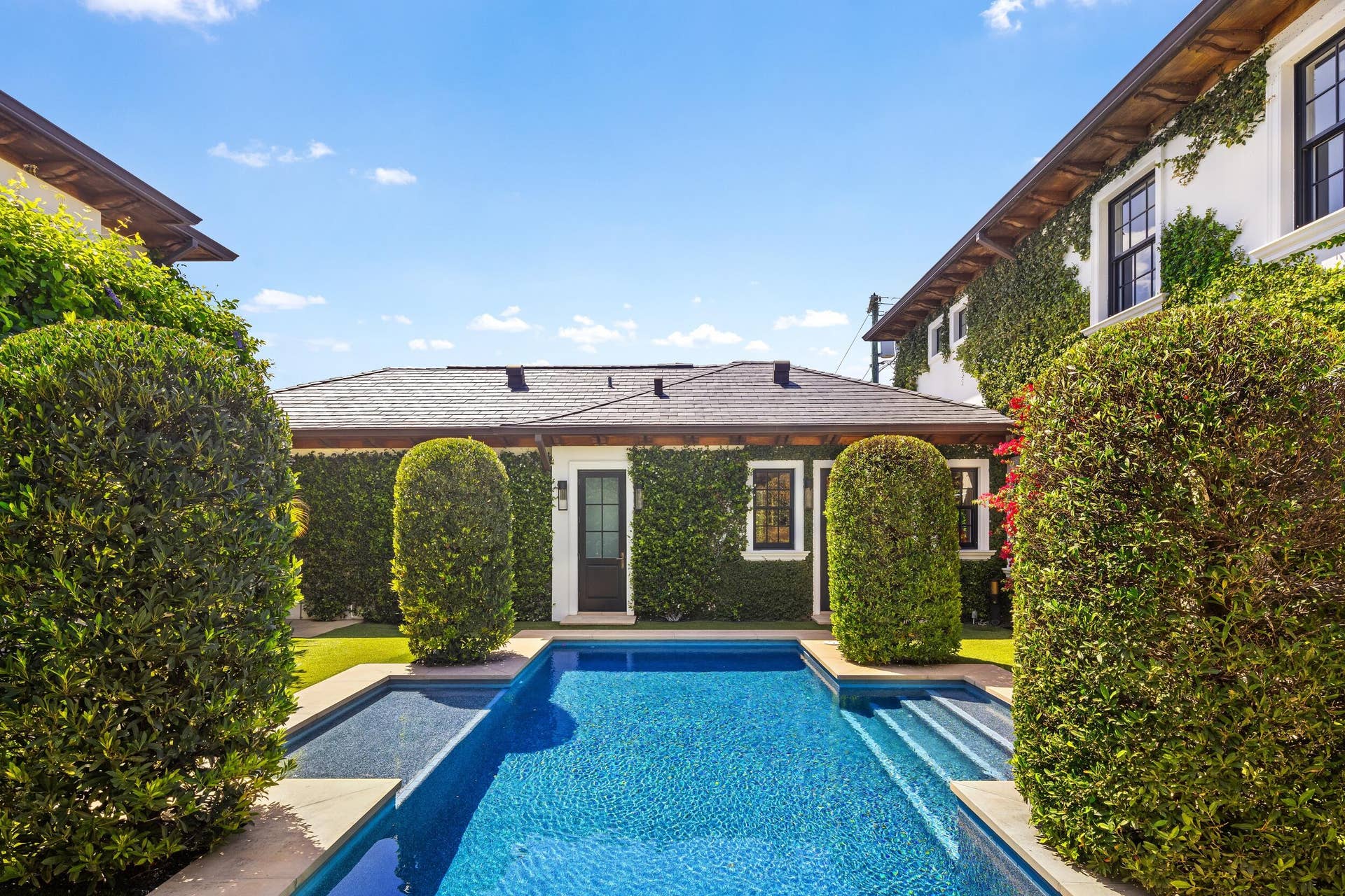 1053 N Lake Way, Palm Beach, FL 33480 Pool 3
